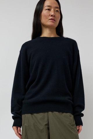 Batoner Innocent Cashmere Crewneck in Navy