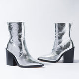 James Boot In Silver Crinkled Leather