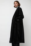 épingler Trigonal Fall Coat in Black Velvet